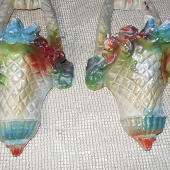 VINTAGE CHALK WALL POCKETS SET FLORAL BASKETS DESIGN CARNIVAL PRIZE 30'S 40'S - Picture 4 of 8